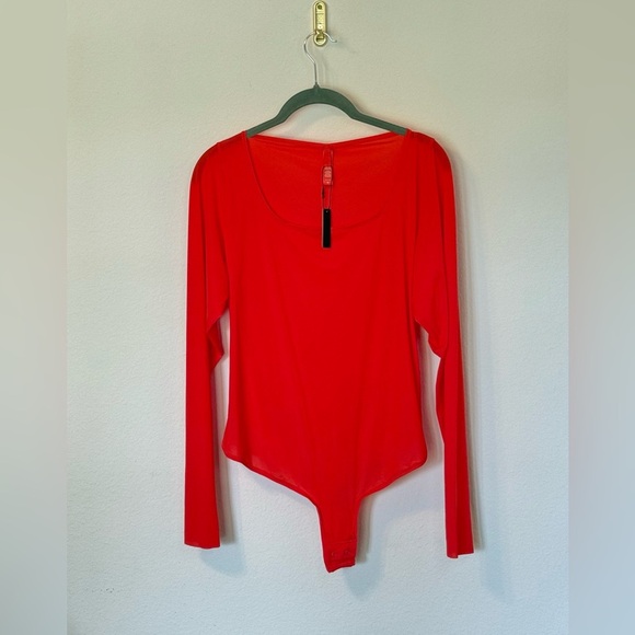 Skims NEW Poppy Red Jelly Sheer Long Sleeve Thong Bodysuit-  Size 3X - Picture 2 of 8